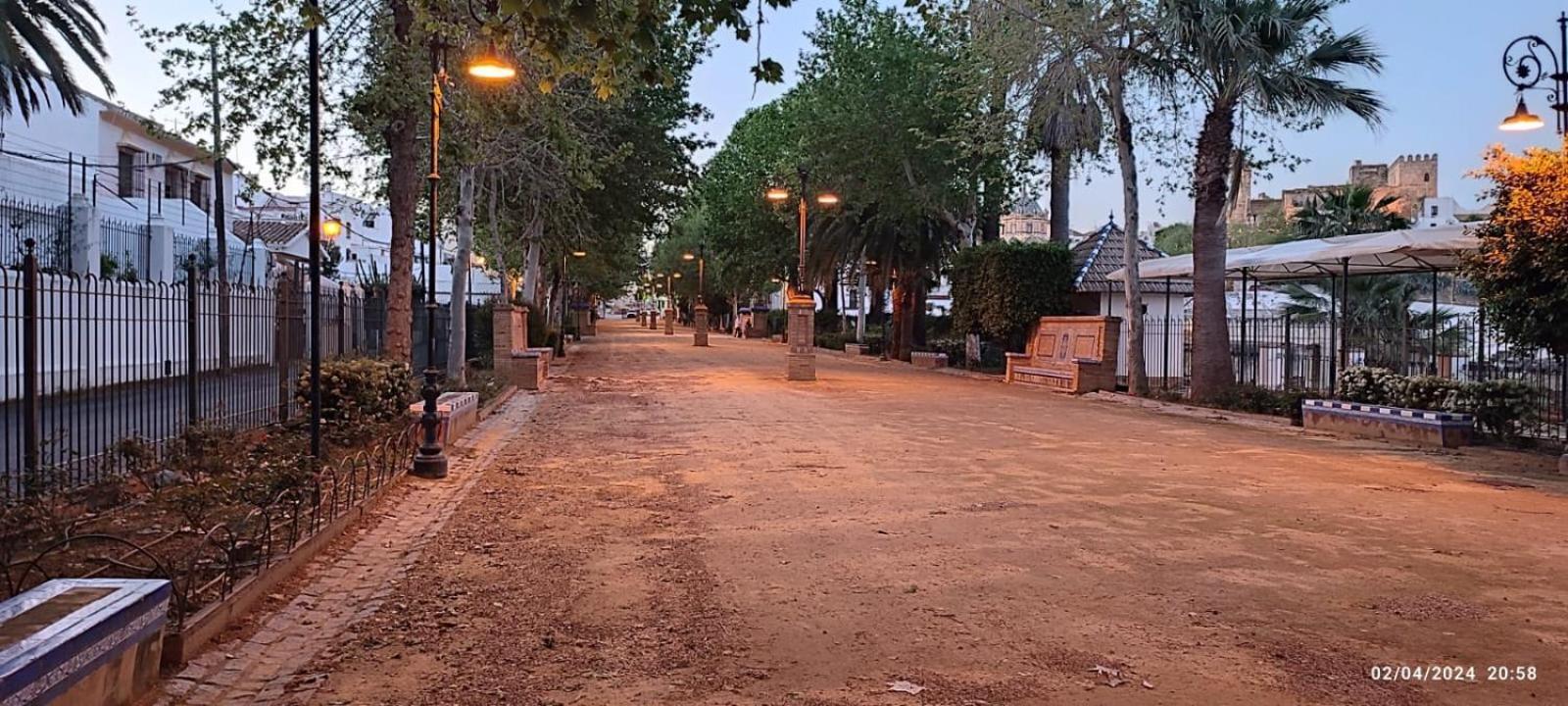 Casa Manuel Alquiler De Habitaciones En Casa Compartida Carmona  Dış mekan fotoğraf